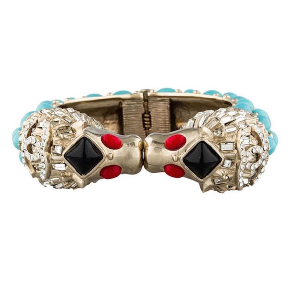 Host Pick- CHANEL 08C Runway Lion Cuff Bracelet NIB - Picture 5 of 7